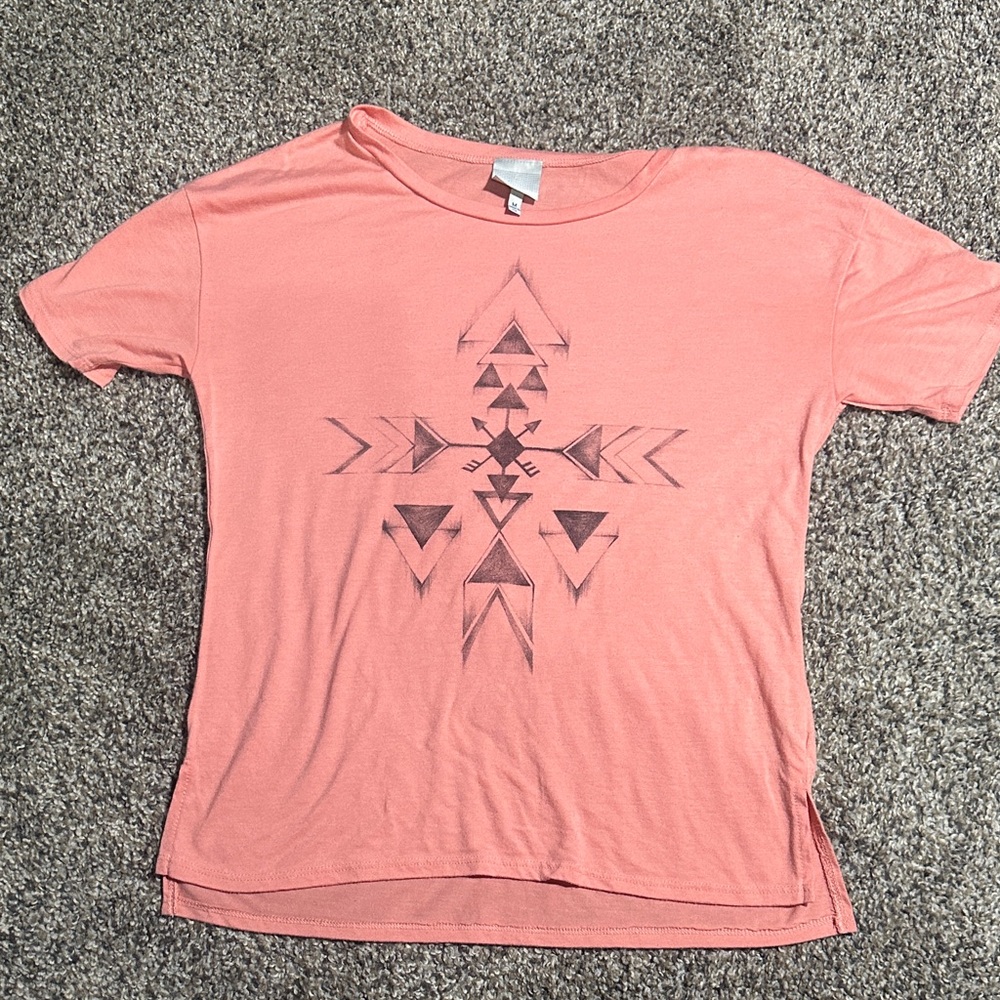 Coral Geometric Short Sleeve Tee
